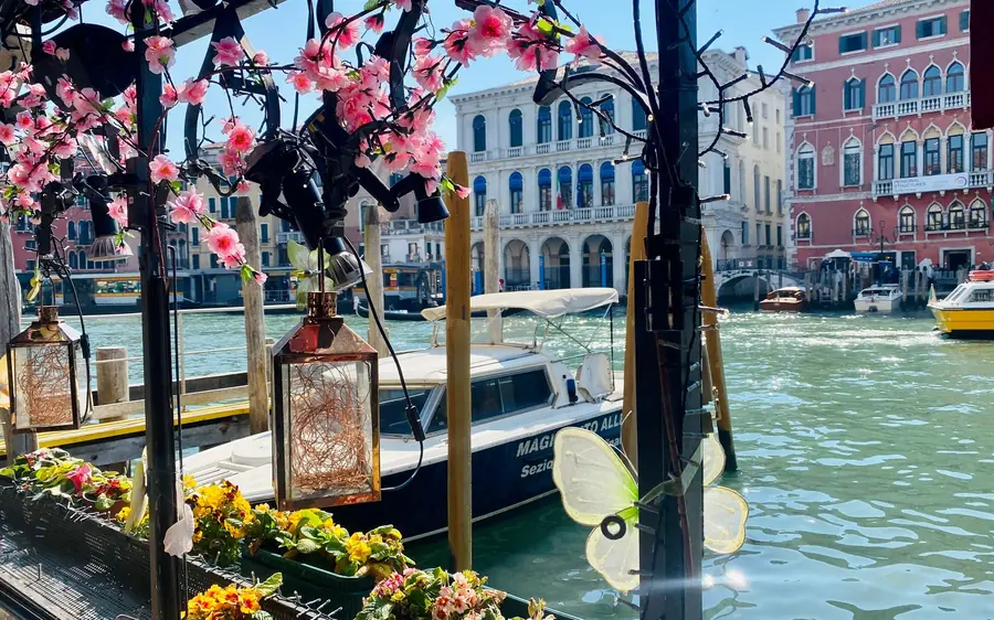 Market stalls beside the Rialto Bridge in Venice